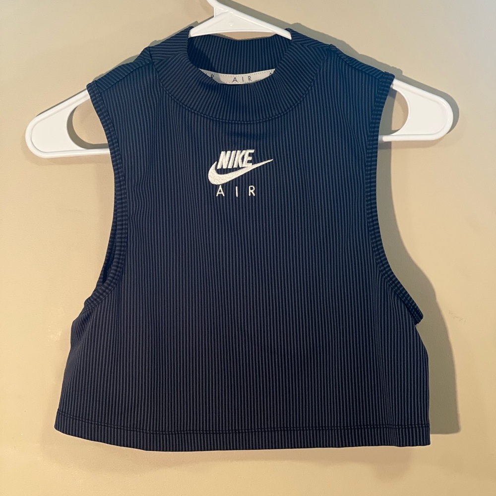 Nike sleeveless sports top